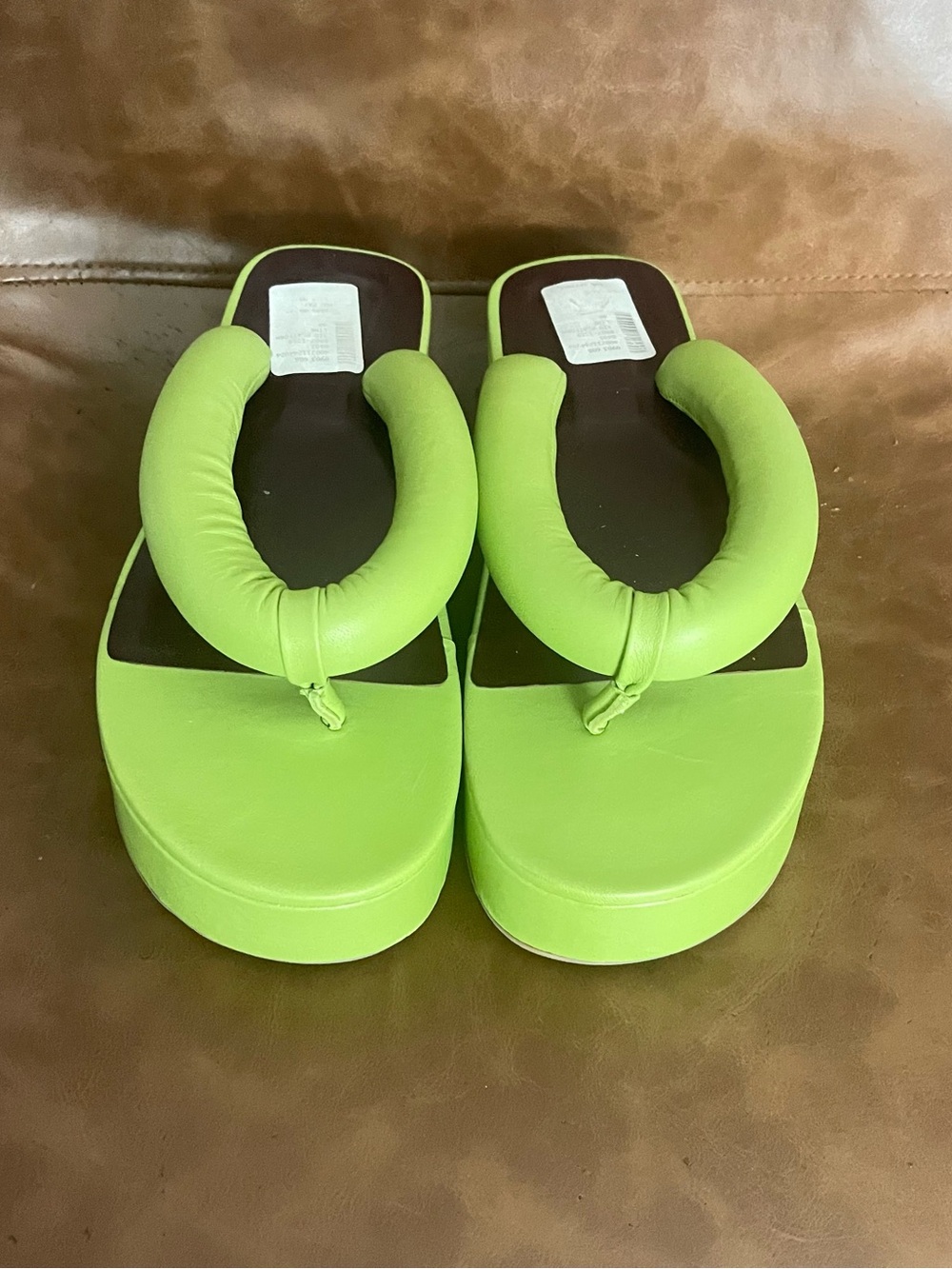 NWT Staud Rio Women’s Platform Flip Flop Sandals in Lime Green - Picture 2 of 7